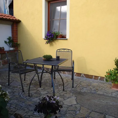 Augsten Apartment *